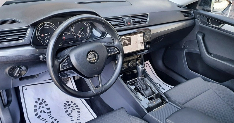 Skoda Superb cena 81300 przebieg: 135590, rok produkcji 2017 z Rzeszów małe 781